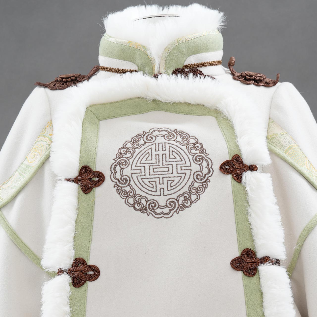 雪蜜跡(ゆきみつあと)チャイナコート